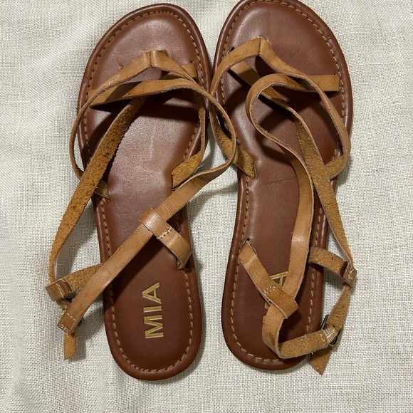 MIA Women's Tan Sandals - Picture 1 of 2
